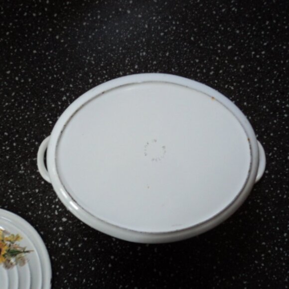 vintage cast iron casserole~ Belgium ~large size - Picture 4 of 8